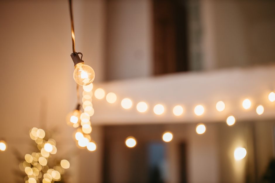 Balkon und Loggia im Mai: LED-Leuchten für gemütliche Abende